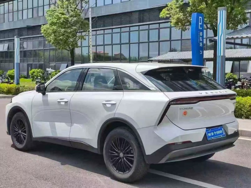 东莞25年启辰大V7