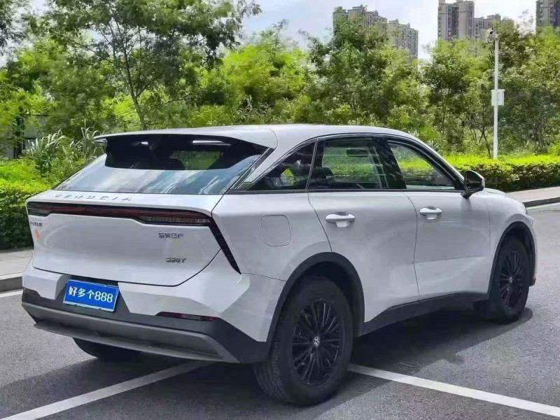 东莞25年启辰大V8