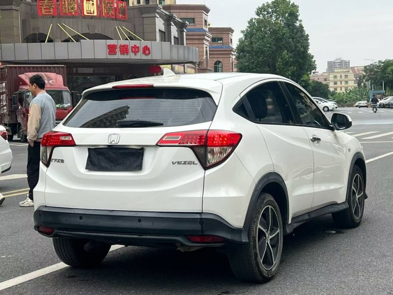 东莞22年本田缤智7