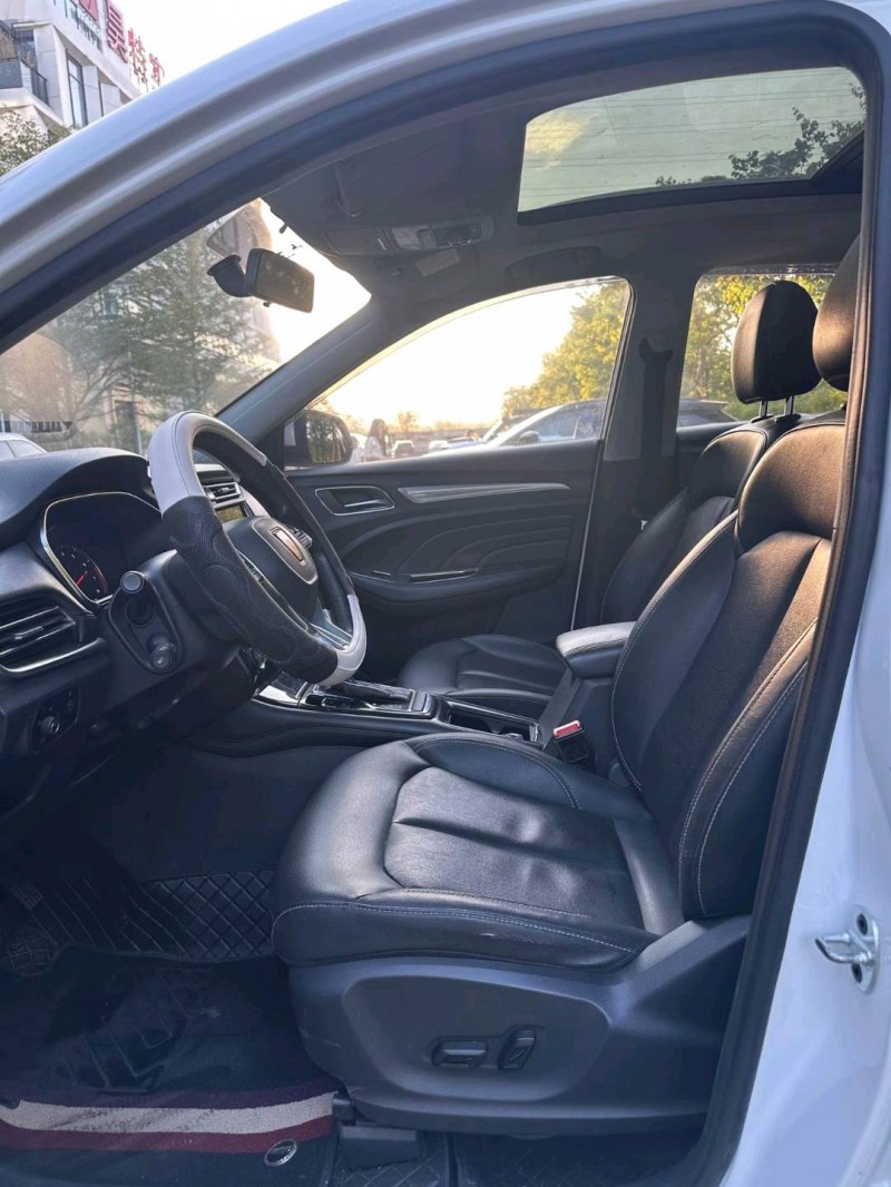 广州18年荣威RX34