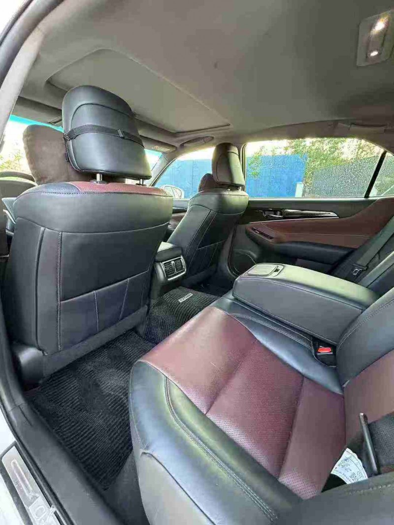 徐州18年丰田皇冠8