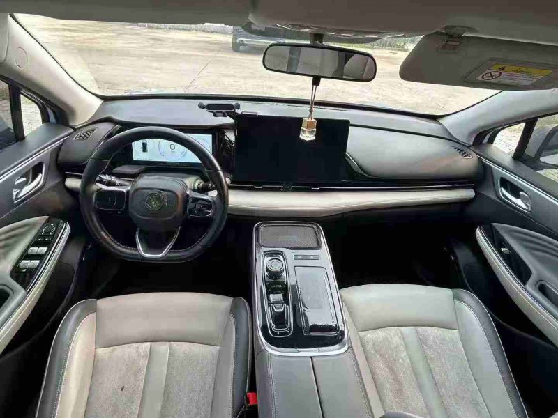 徐州22年传祺埃安S9