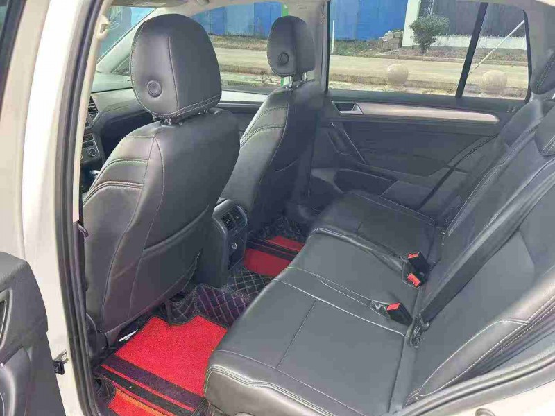 徐州18年大众高尔夫·嘉旅8