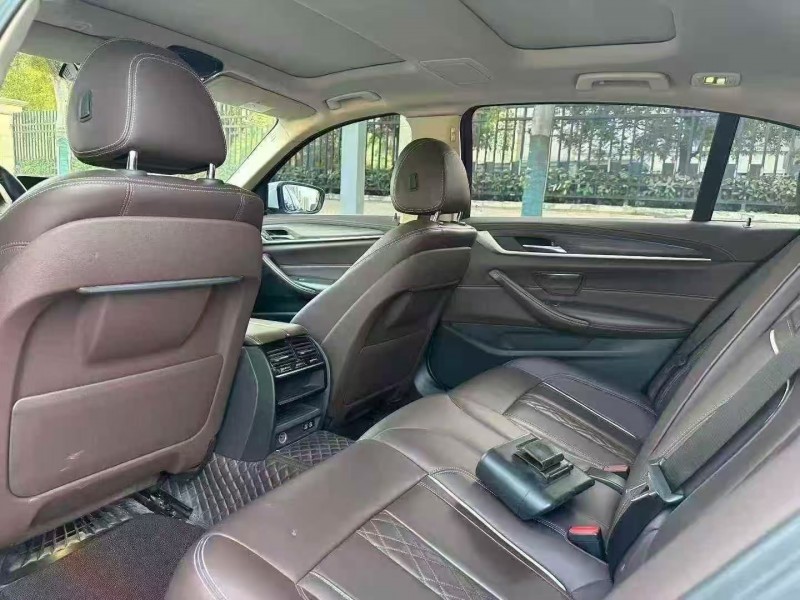 郑州21年宝马5系4