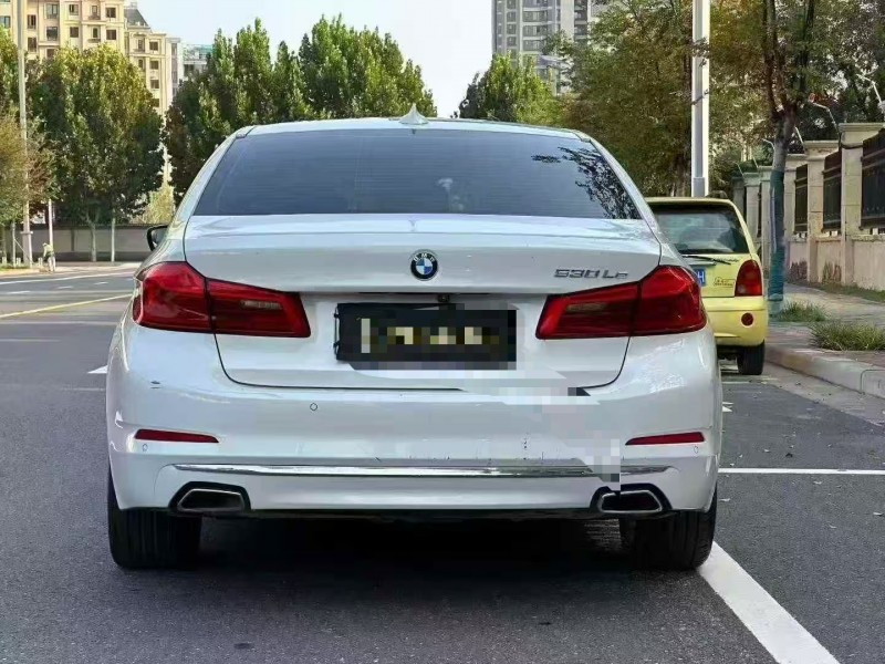 郑州21年宝马5系9