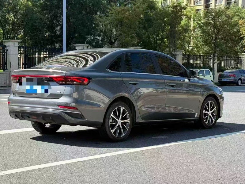 郑州24年吉利帝豪8