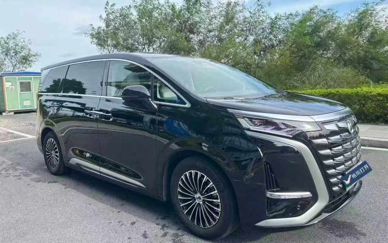 东莞23年腾势D92