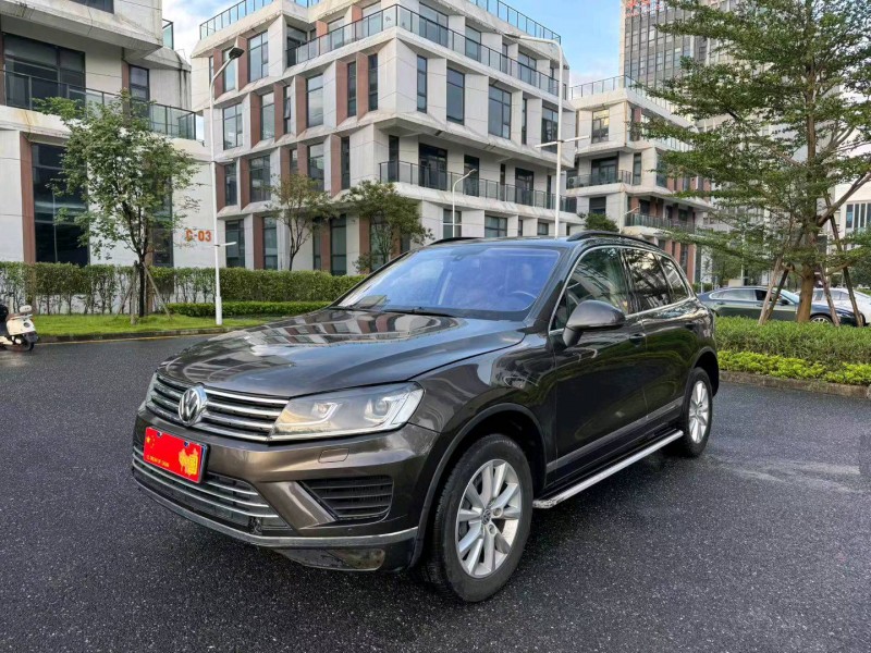 广州16年大众途锐2