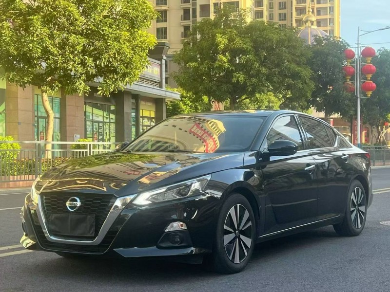 东莞22年日产天籁3