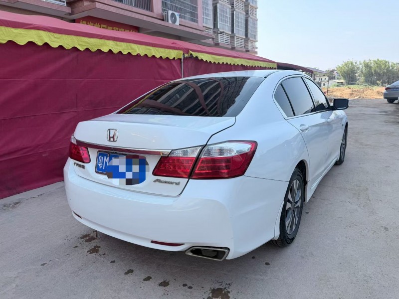 阳江15年本田雅阁4