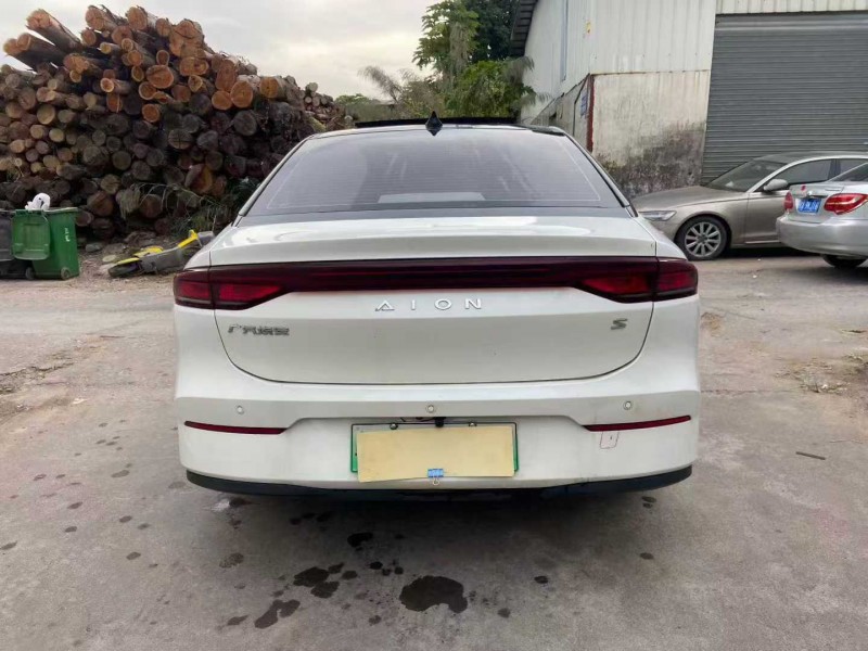 广州23年传祺埃安S8