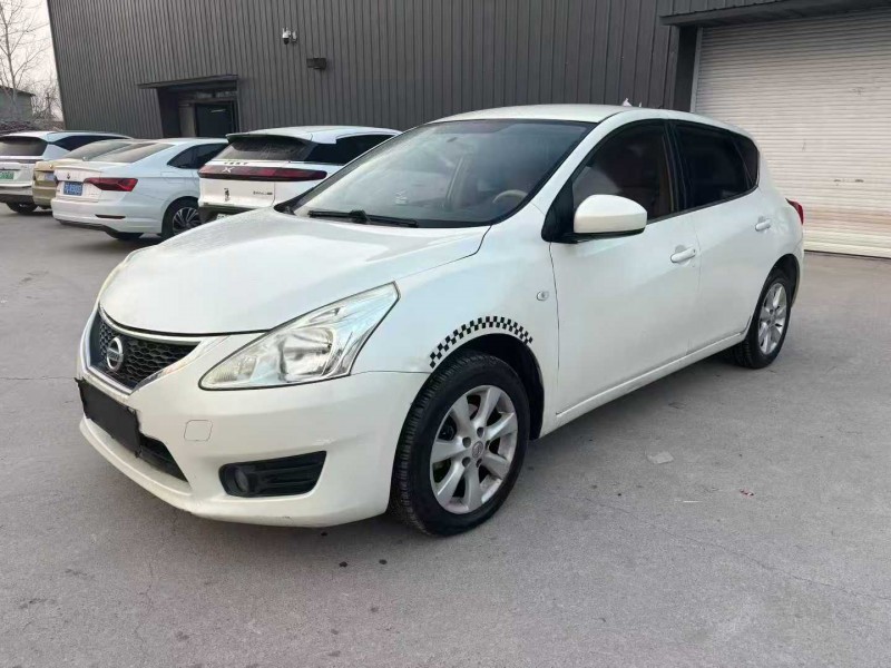 徐州13年日产骐达3