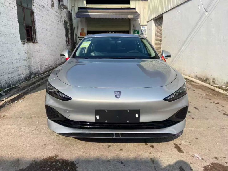 广州25年荣威D71