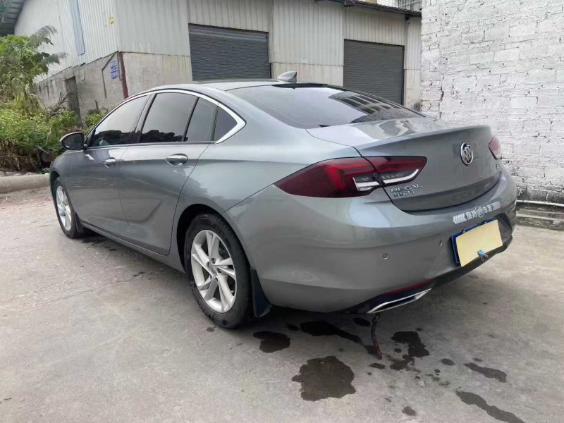 广州23年别克君威9