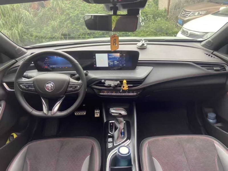 广州23年别克威朗5