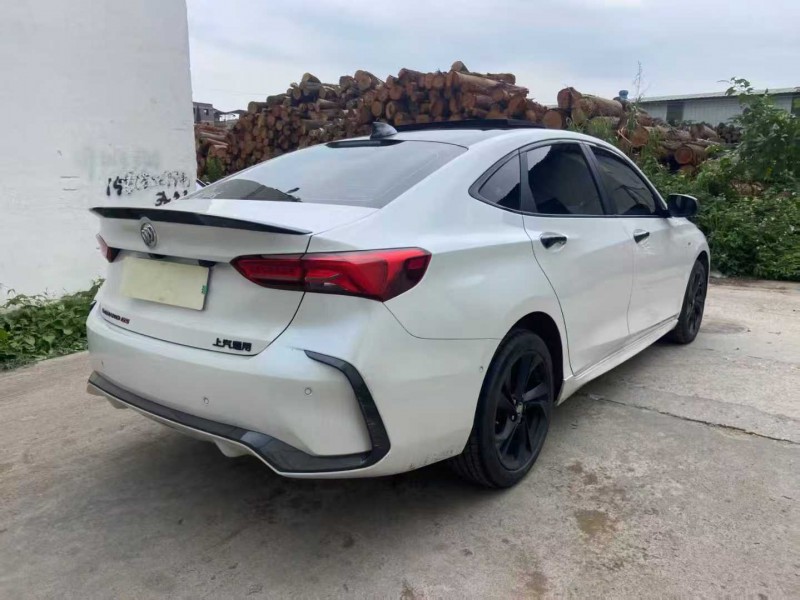 广州23年别克威朗7