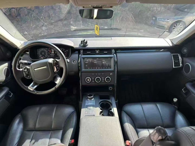 广州14年路虎发现5