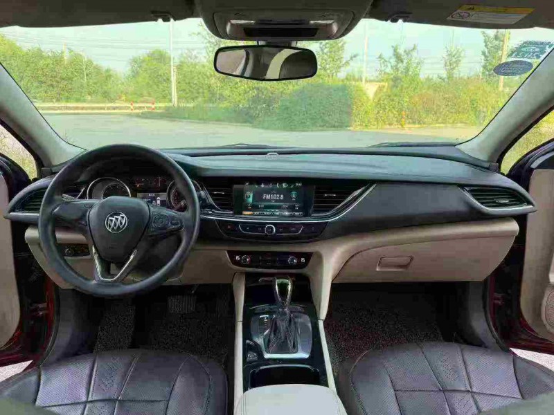 徐州19年别克君越5