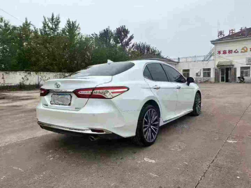 徐州24年丰田凯美瑞4