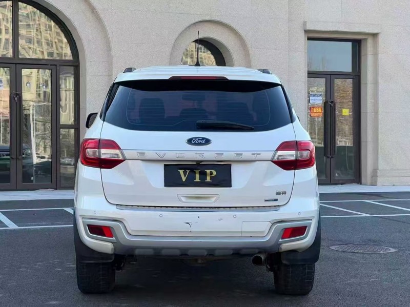 郑州17年福特撼路者9