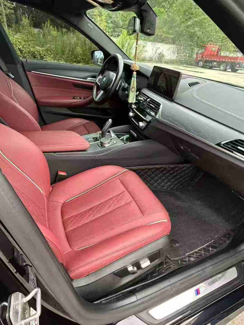 徐州21年宝马5系8