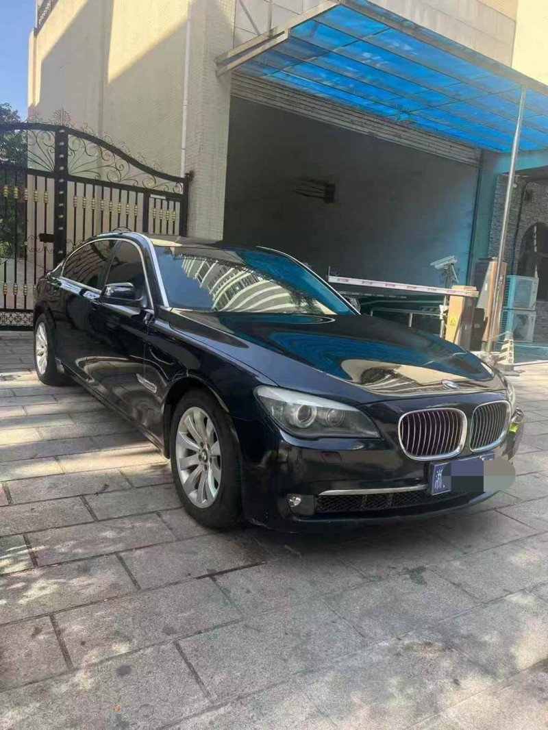 广州11年宝马7系2