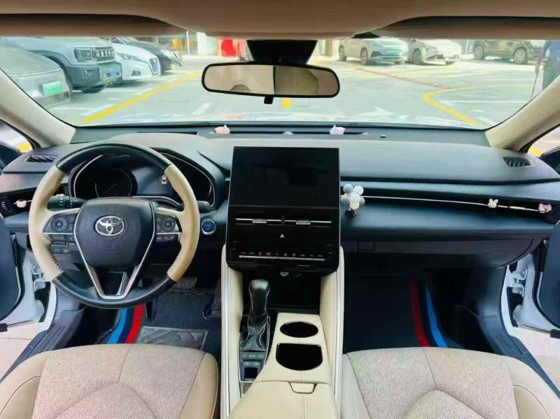 广州22年丰田亚洲龙6