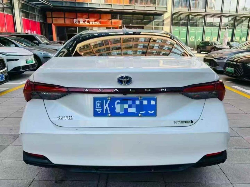 广州22年丰田亚洲龙9