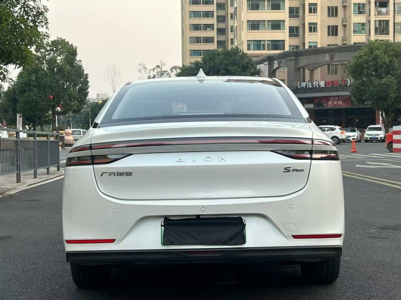 东莞25年传祺埃安S9