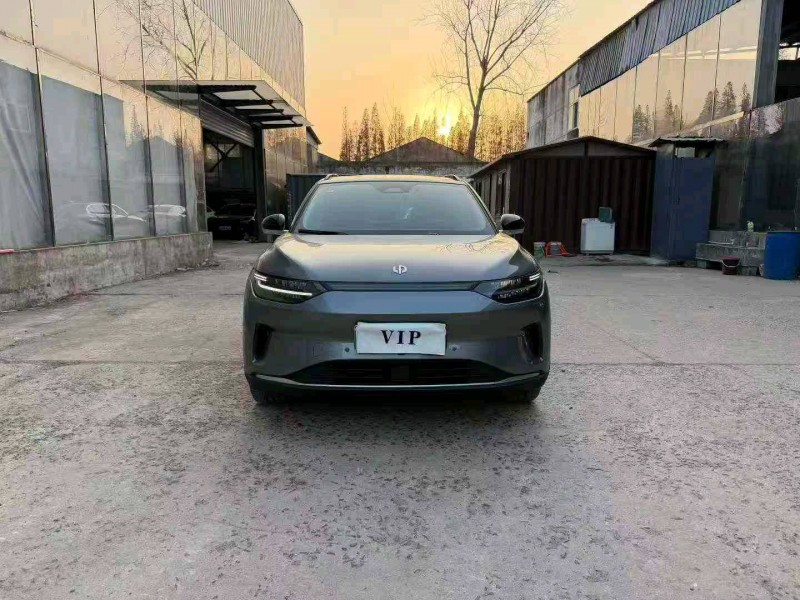 徐州22年零跑汽车C111