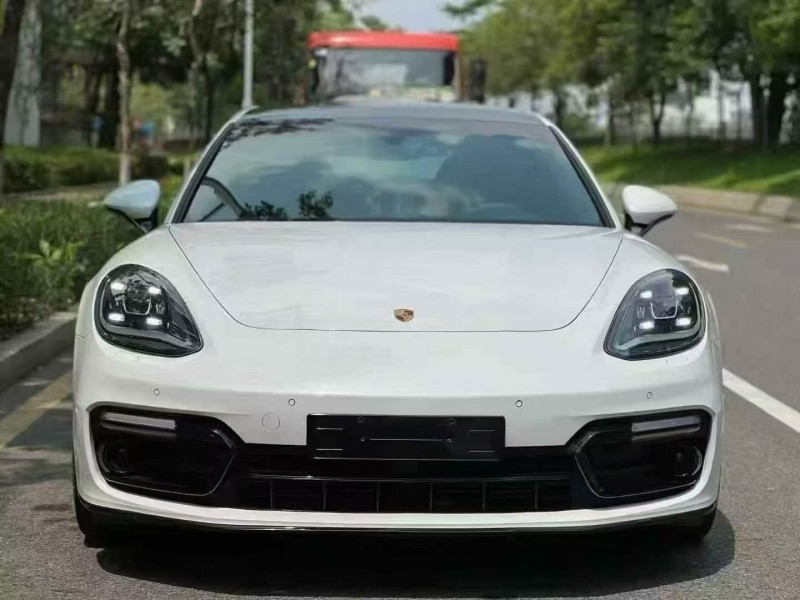 广州18年保时捷帕拉梅拉1