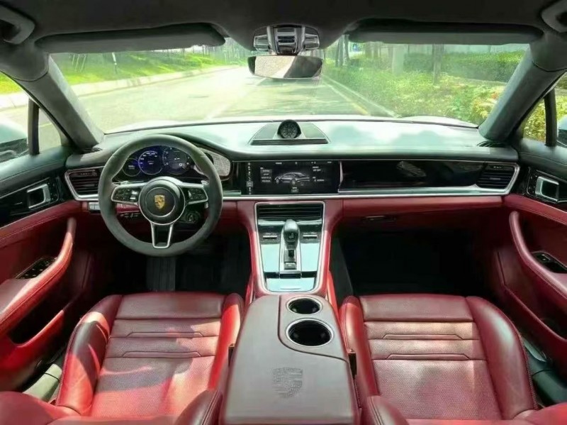 广州18年保时捷帕拉梅拉5