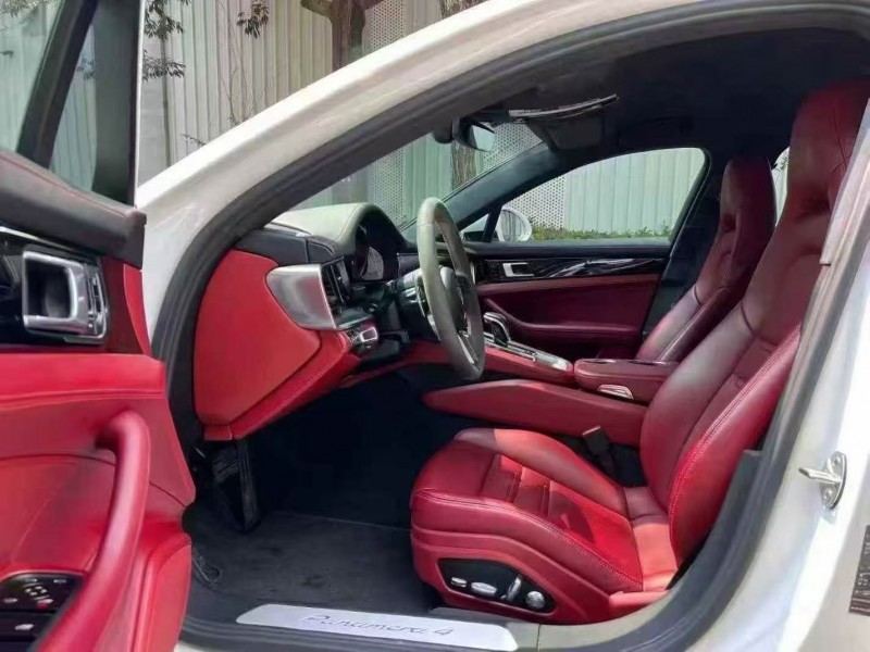 广州18年保时捷帕拉梅拉6