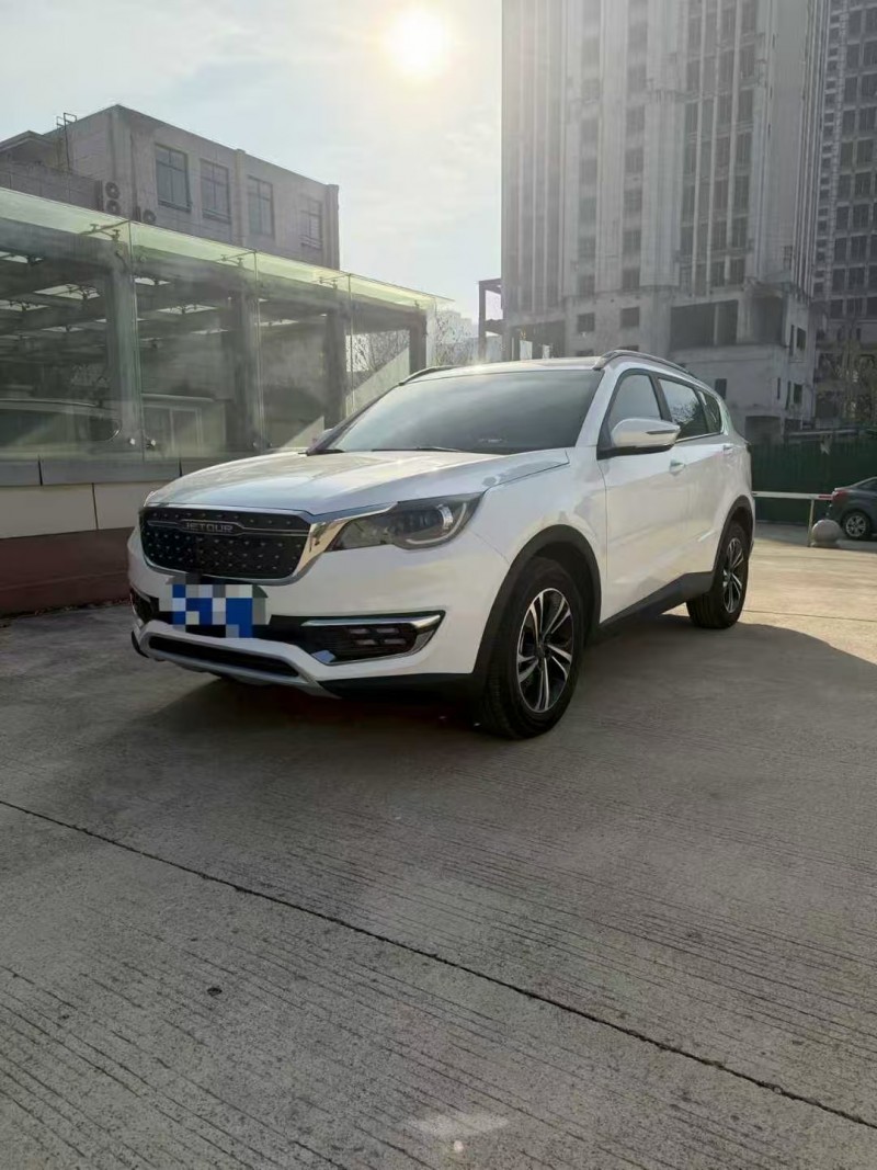 赣州25年奇瑞捷途3