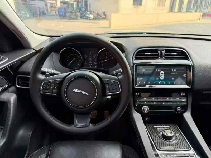 广州17年捷豹F-PACE8