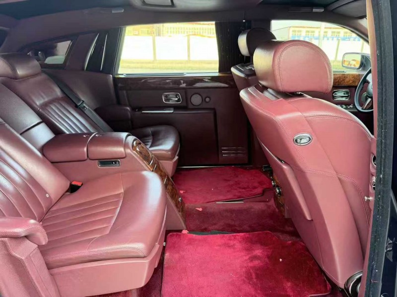 唐山10年劳斯莱斯幻影3