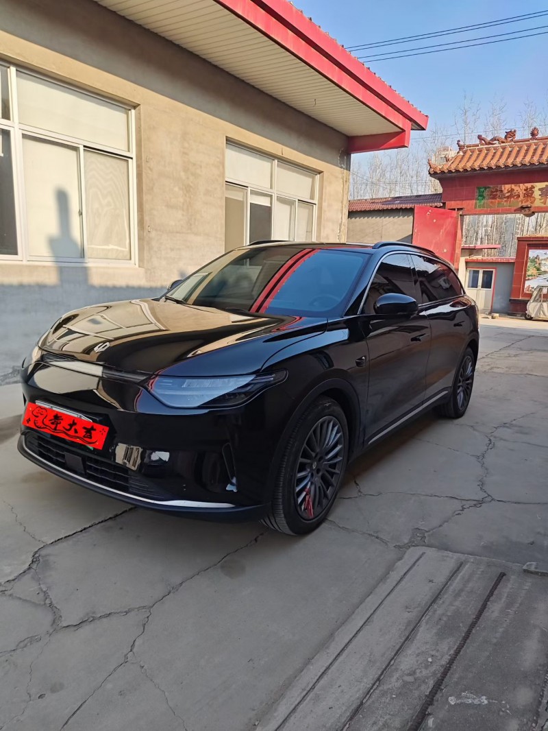 廊坊25年零跑汽车C113