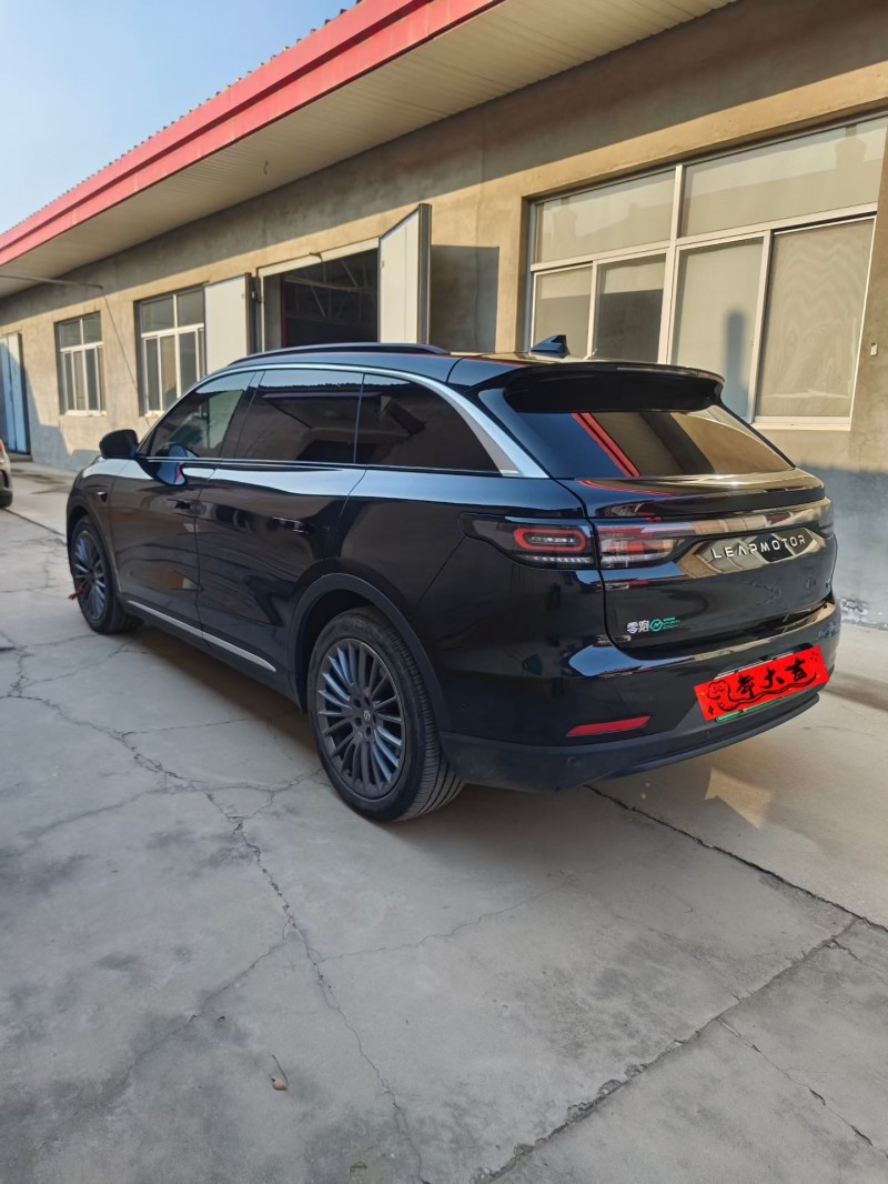 廊坊25年零跑汽车C114