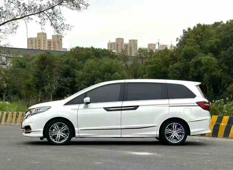 南平21年本田艾力绅2