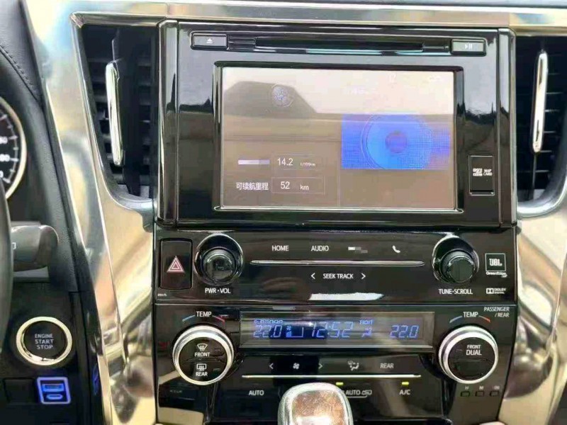 南平19年丰田埃尔法5