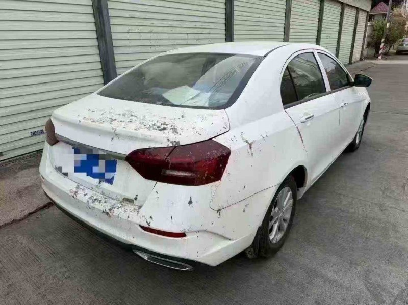 深圳22年吉利帝豪7