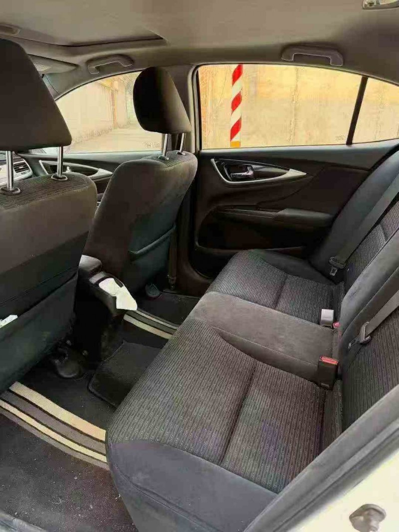 湛江15年本田凌派4