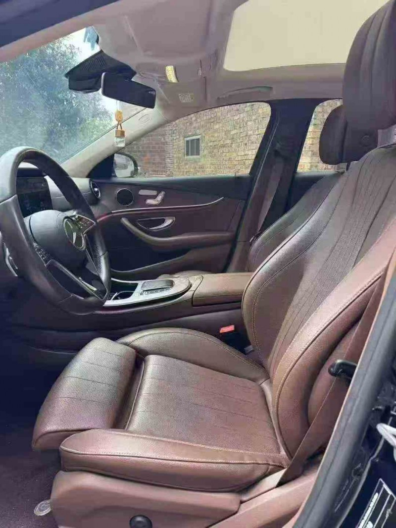 张家界22年奔驰E4