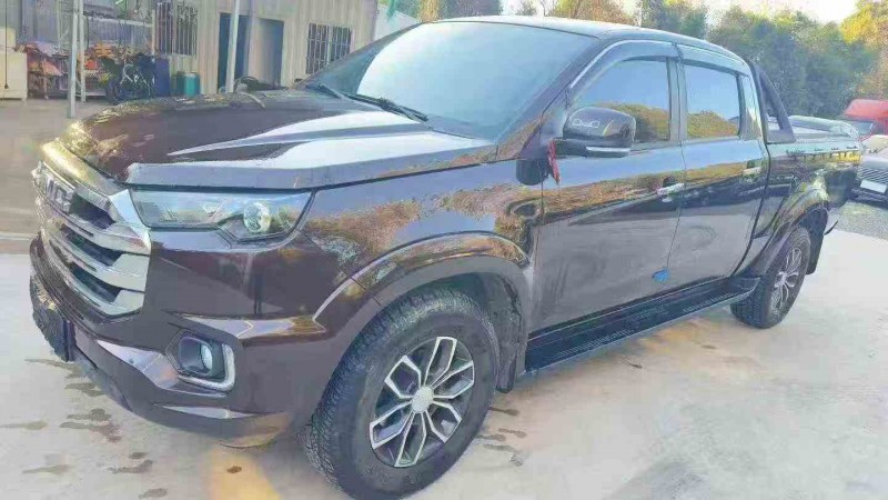 大理23年江铃域虎2