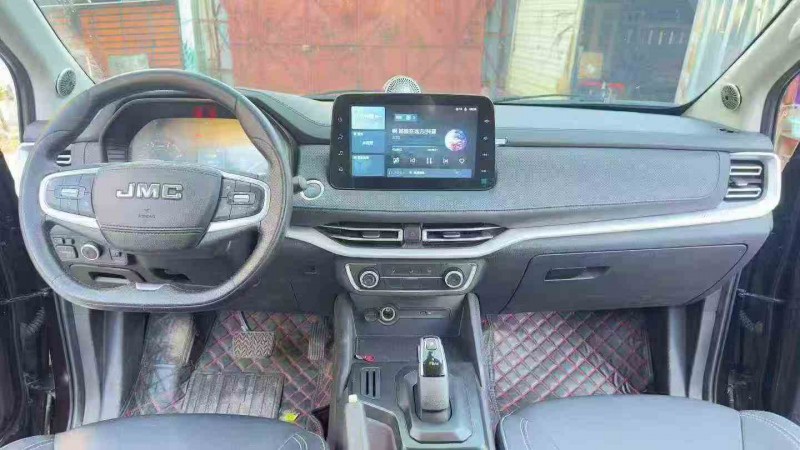 大理23年江铃域虎4