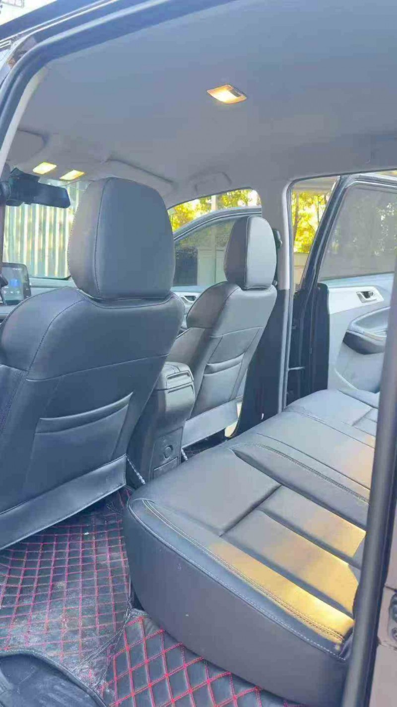 大理23年江铃域虎6