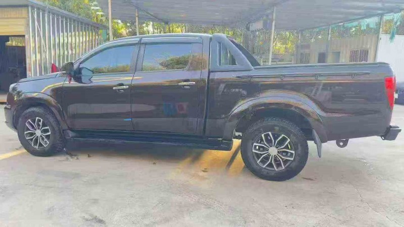 大理23年江铃域虎8