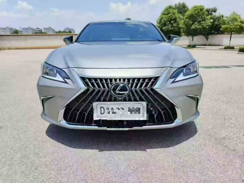 保山22年雷克萨斯ES1