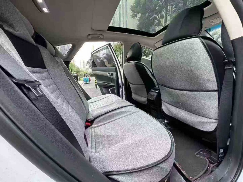 苏州18年吉利帝豪5