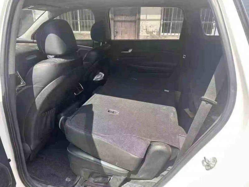 榆林20年现代新胜达4